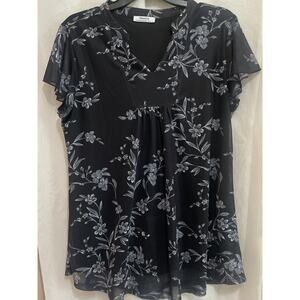 Youtalia Large Shirt for Women Black and Floral Short Sleeve V-Neck‎ Lined